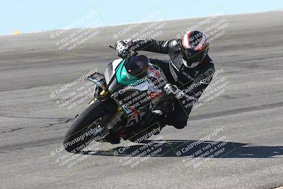 media/Oct-13-2025-Moto Forza (Mon) [[a66d839500]]/4-C Group/Session 2 (Bowl)/